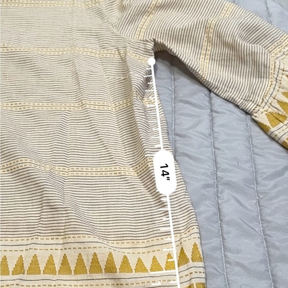 Jill Top Womens medium Yellow Stripe Aztec 1/2 sleeve - Picture 7 of 9